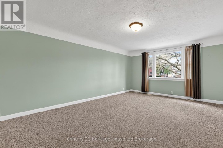 Photo 5 at 69 Bee Street, Woodstock - South, Woodstock
