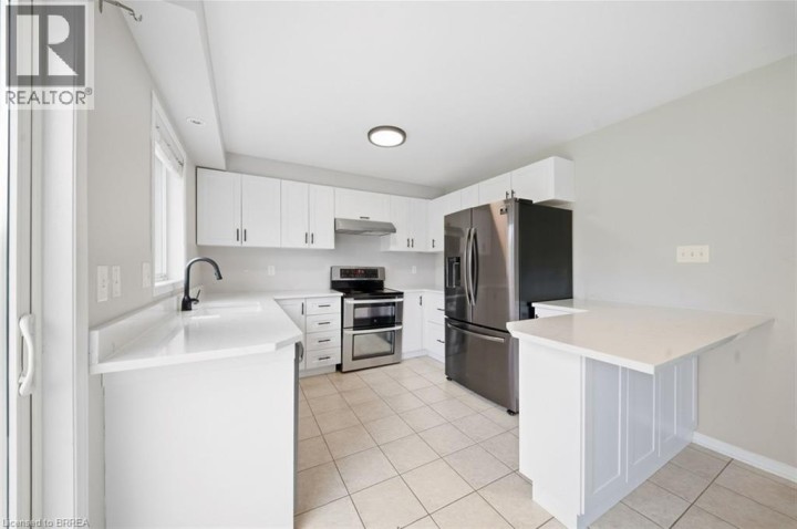 Photo 14 at 90 Osborn Avenue, Empire, Brantford