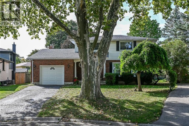 Photo 2 at 5 Rathbun Place, Henderson, Brantford