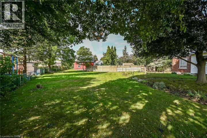 Photo 38 at 5 Rathbun Place, Henderson, Brantford
