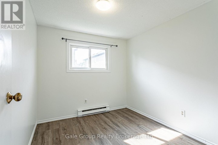 Photo 11 at 4 - 370 Springbank Avenue, Woodstock - North, Woodstock