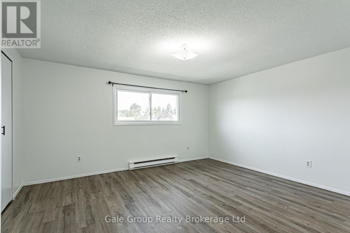 Photo 16 at 4 - 370 Springbank Avenue, Woodstock - North, Woodstock