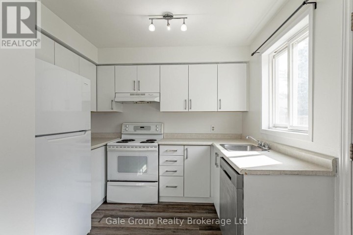 Photo 9 at 4 - 370 Springbank Avenue, Woodstock - North, Woodstock