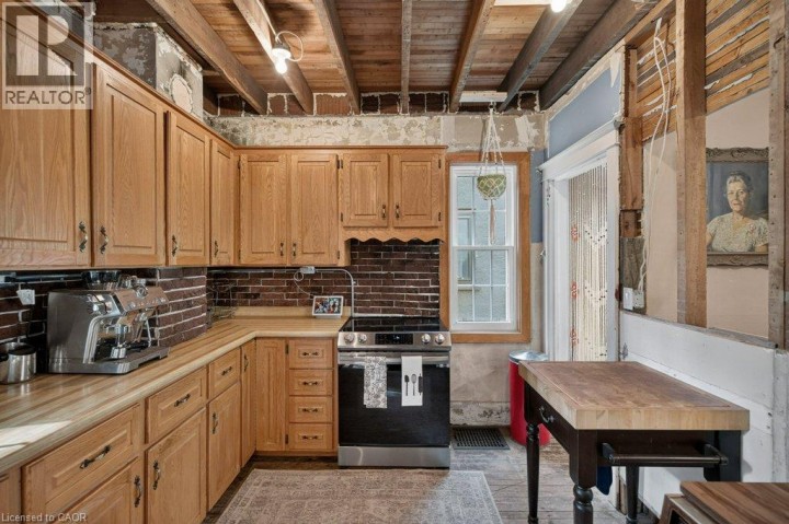 Photo 23 at 32 Lincoln Avenue, Holmedale, Brantford