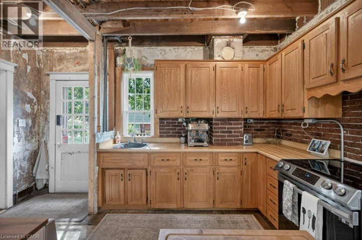 Photo 24 at 32 Lincoln Avenue, Holmedale, Brantford