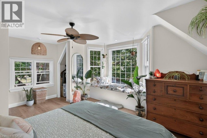 Photo 36 at 32 Lincoln Avenue, Holmedale, Brantford