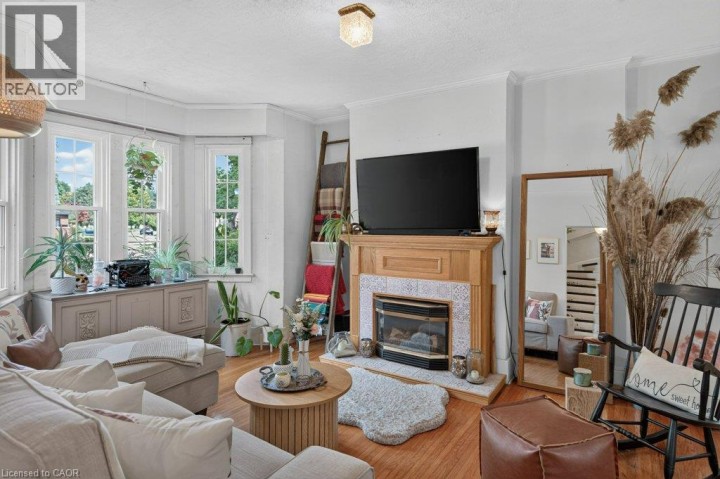 Photo 9 at 32 Lincoln Avenue, Holmedale, Brantford