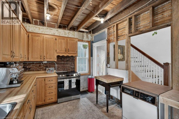 Photo 22 at 32 Lincoln Avenue, Holmedale, Brantford