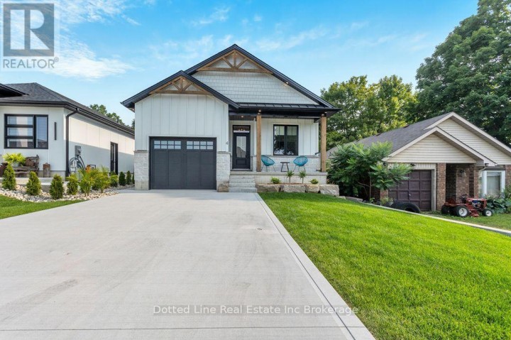 Photo 1 at 4 Charles Court, Port Burwell, Bayham