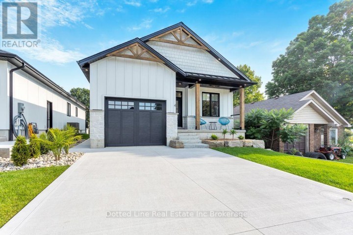 Photo 2 at 4 Charles Court, Port Burwell, Bayham