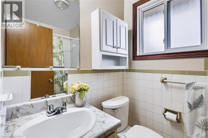 Photo 19 at 35 Coachwood Road, Cedarland, Brantford
