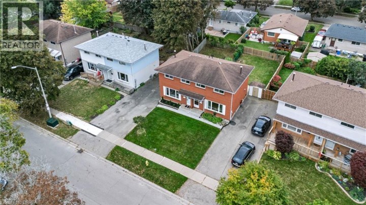 Photo 33 at 35 Coachwood Road, Cedarland, Brantford