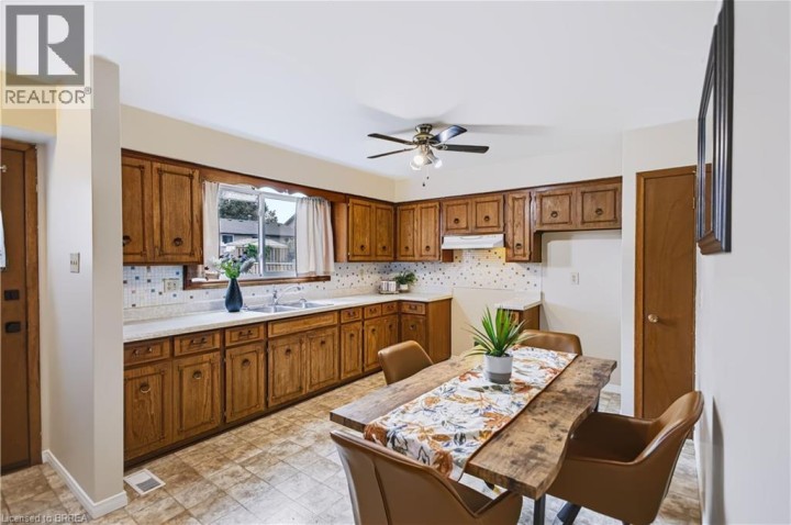 Photo 7 at 35 Coachwood Road, Cedarland, Brantford