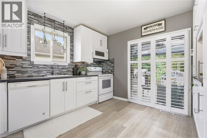 Photo 8 at 94 Kent Road, Northridge, Brantford