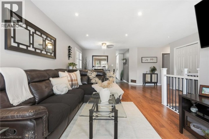 Photo 13 at 94 Kent Road, Northridge, Brantford