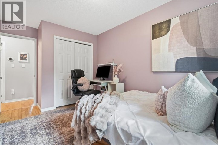 Photo 22 at 94 Kent Road, Northridge, Brantford