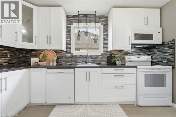 Photo 11 at 94 Kent Road, Northridge, Brantford