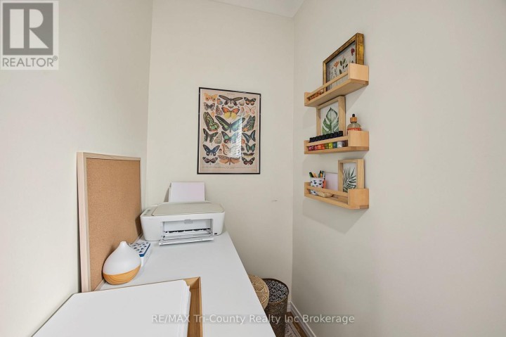 Photo 20 at 9 Parkside Drive, Tillsonburg