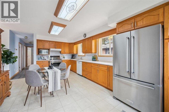 Photo 2 at 136 Woodlawn Avenue, Woodlawn, Brantford