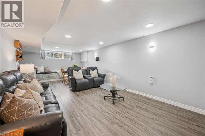 Photo 13 at 136 Woodlawn Avenue, Woodlawn, Brantford