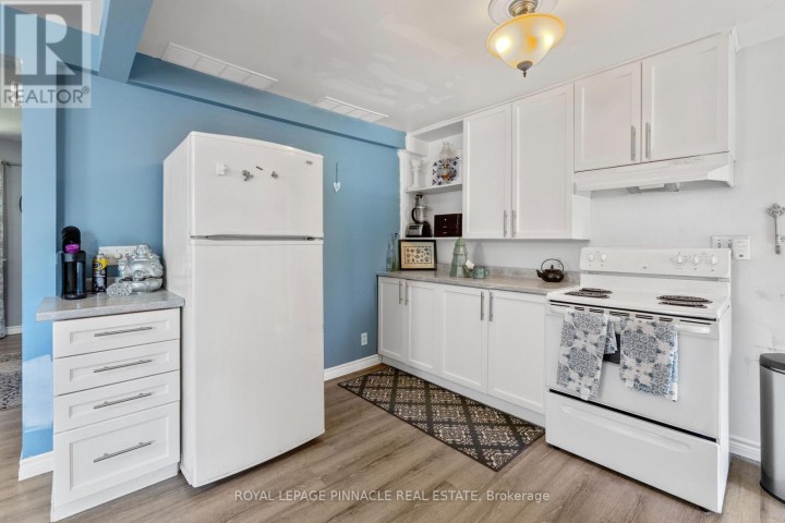 Photo 12 at 249 Owen Street, Simcoe, Norfolk County
