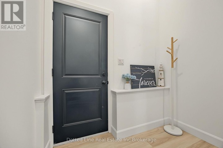 Photo 19 at 4 Charles Court, Port Burwell, Bayham