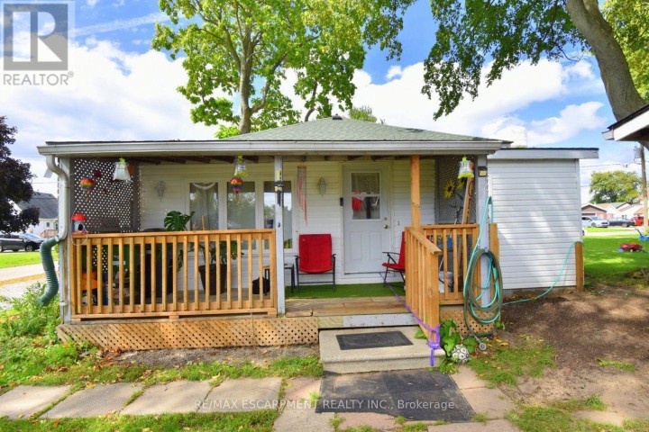 Photo 14 at 8 Chestnut Street, Port Rowan, Norfolk County