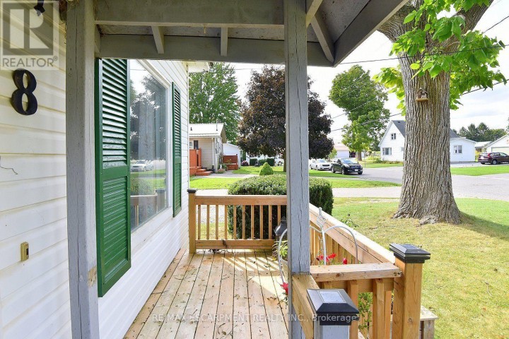 Photo 3 at 8 Chestnut Street, Port Rowan, Norfolk County