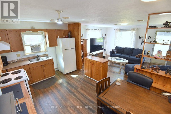 Photo 6 at 8 Chestnut Street, Port Rowan, Norfolk County