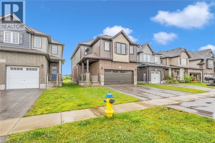 Photo 1 at 1318 Caen Avenue, Woodstock - North, Woodstock