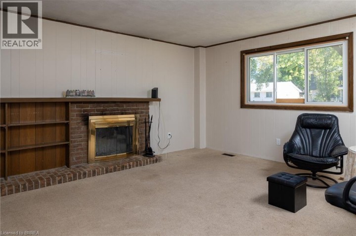 Photo 11 at 52 Brier Park Road, Brier Park, Brantford