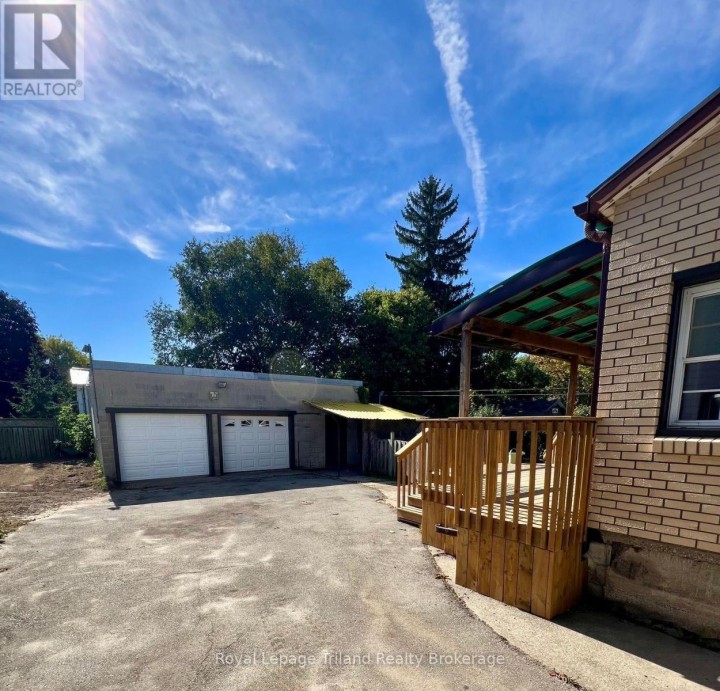 Photo 2 at 434801 Zorra Line, Beachville, Ingersoll