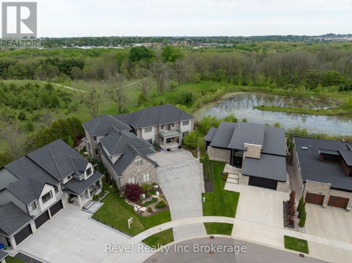 Photo 4 at 241 Tamarack Boulevard, Woodstock - North, Woodstock
