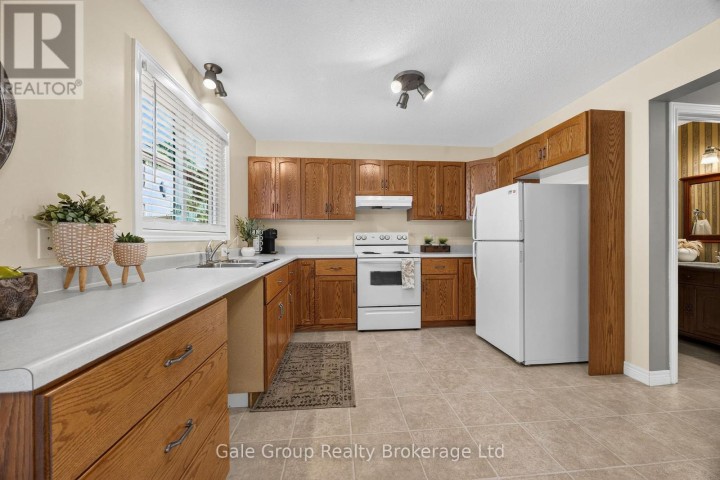 Photo 11 at 115 Burtch Street, Woodstock - South, Woodstock