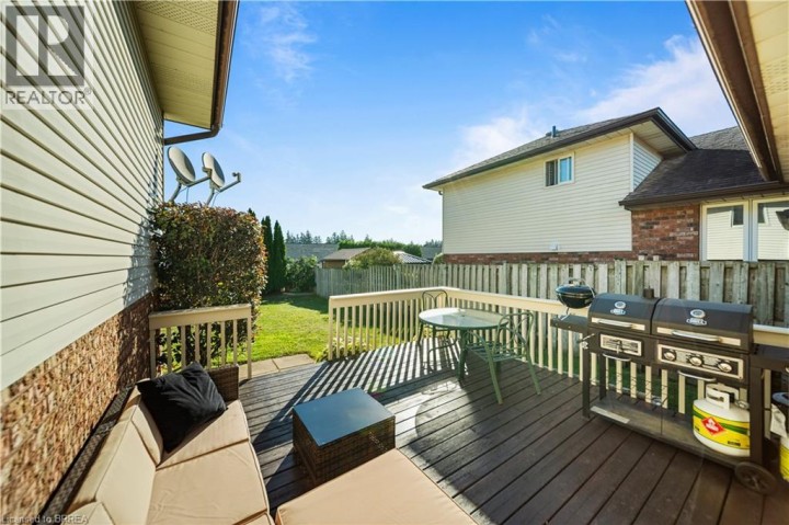 Photo 32 at 58 Olivetree Road, Mayfair, Brantford