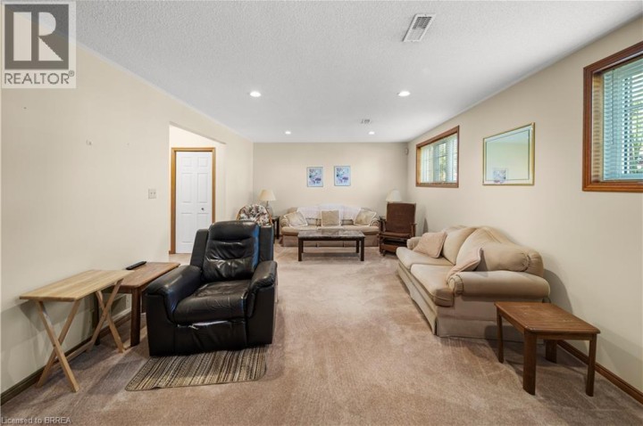 Photo 22 at 58 Olivetree Road, Mayfair, Brantford