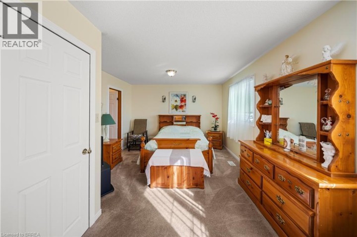 Photo 18 at 58 Olivetree Road, Mayfair, Brantford