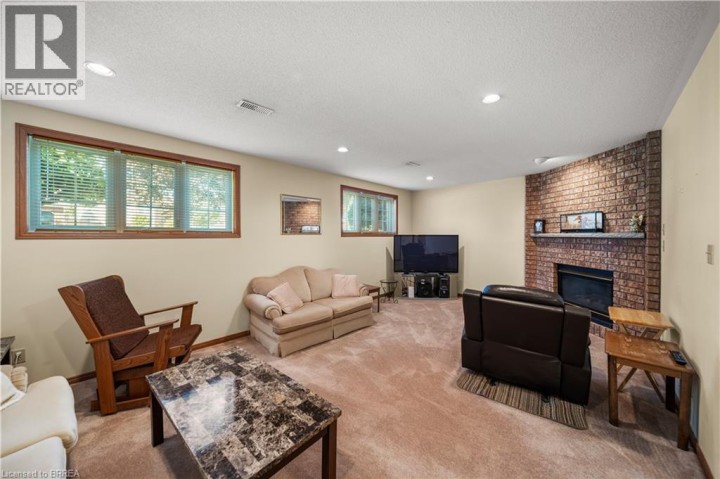 Photo 20 at 58 Olivetree Road, Mayfair, Brantford