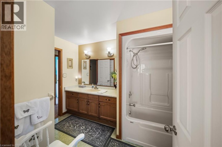 Photo 16 at 58 Olivetree Road, Mayfair, Brantford