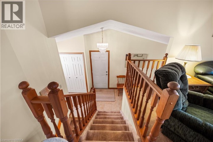Photo 6 at 58 Olivetree Road, Mayfair, Brantford