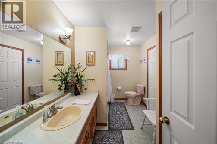 Photo 15 at 58 Olivetree Road, Mayfair, Brantford