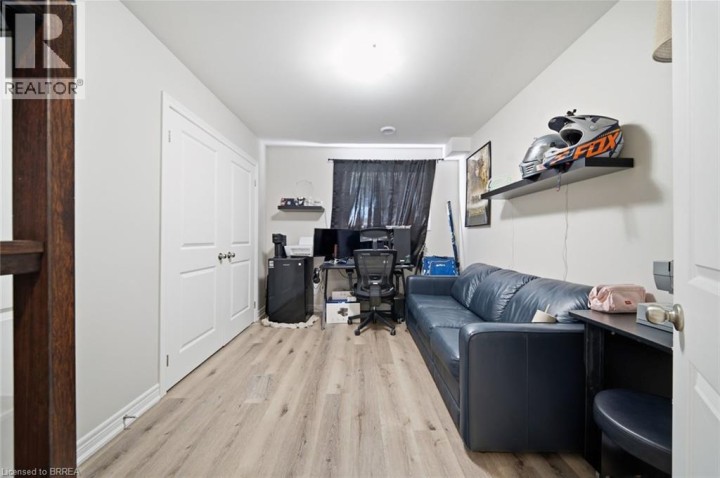 Photo 21 at 28 Grandview Street, Terrace Hill, Brantford