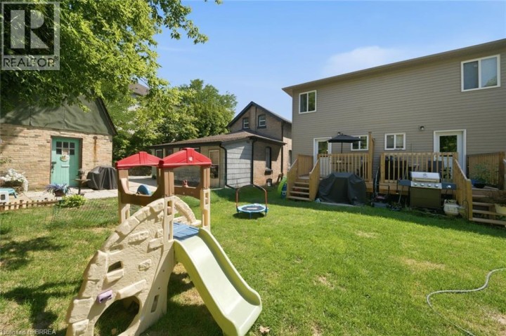Photo 28 at 28 Grandview Street, Terrace Hill, Brantford
