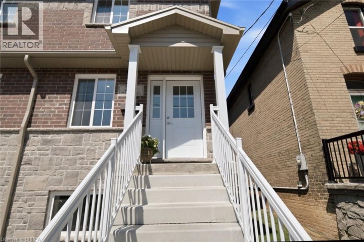 Photo 3 at 28 Grandview Street, Terrace Hill, Brantford