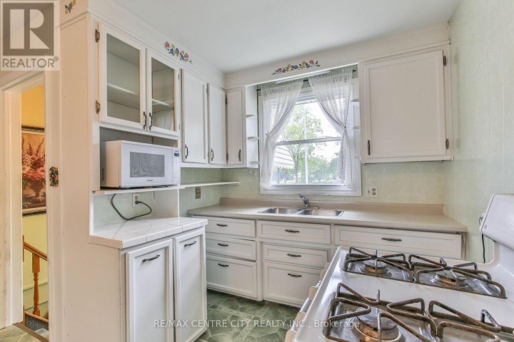 Photo 12 at 10 E Concession Street, Tillsonburg