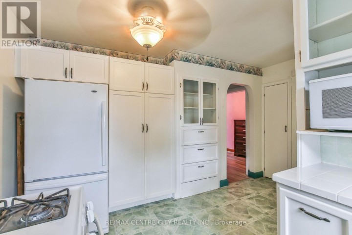Photo 13 at 10 E Concession Street, Tillsonburg