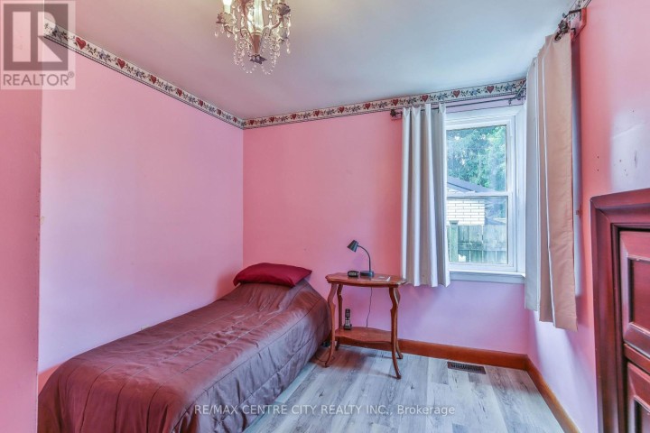 Photo 17 at 10 E Concession Street, Tillsonburg
