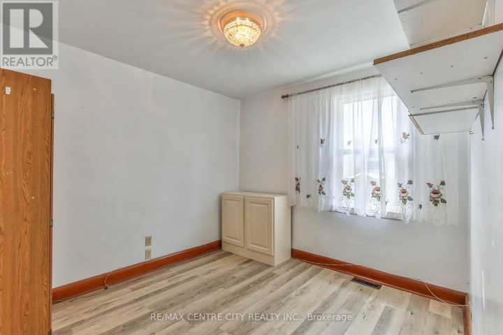 Photo 19 at 10 E Concession Street, Tillsonburg