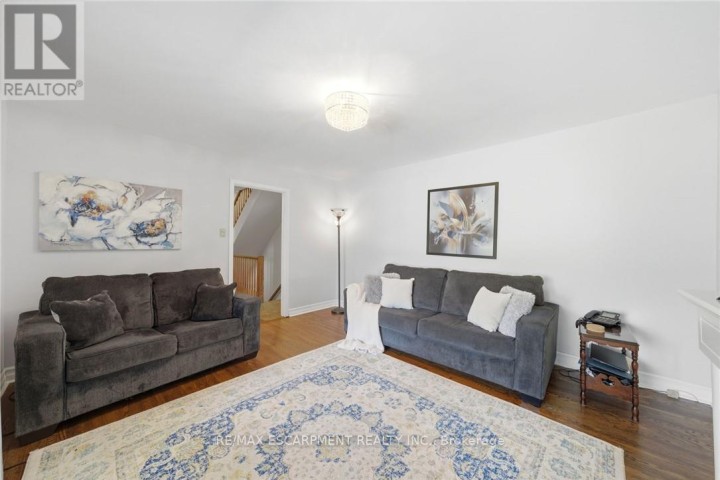Photo 21 at 6 Summit Circle, Simcoe, Norfolk County