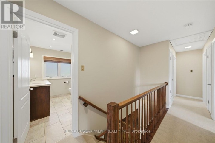 Photo 23 at 6 Summit Circle, Simcoe, Norfolk County